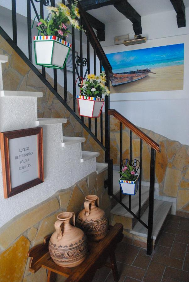 Hostal Costa De La Luz Conil De La Frontera Exteriör bild