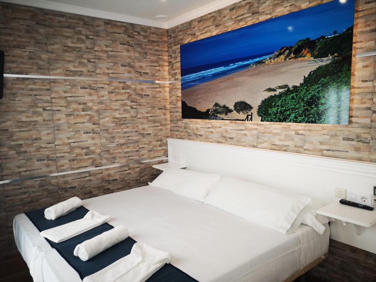 Hostal Costa De La Luz Conil De La Frontera Exteriör bild