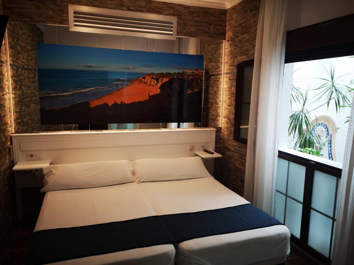 Hostal Costa De La Luz Conil De La Frontera Exteriör bild