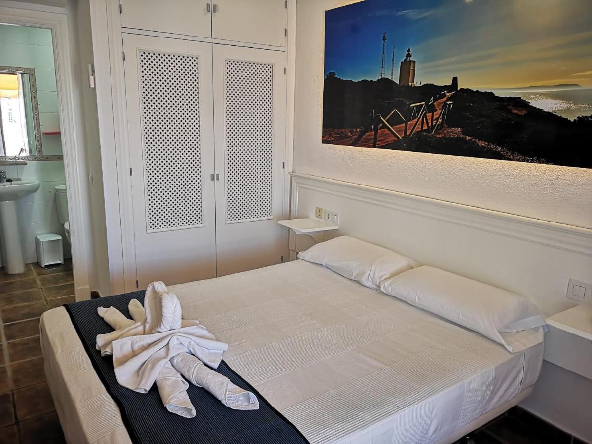 Hostal Costa De La Luz Conil De La Frontera Exteriör bild