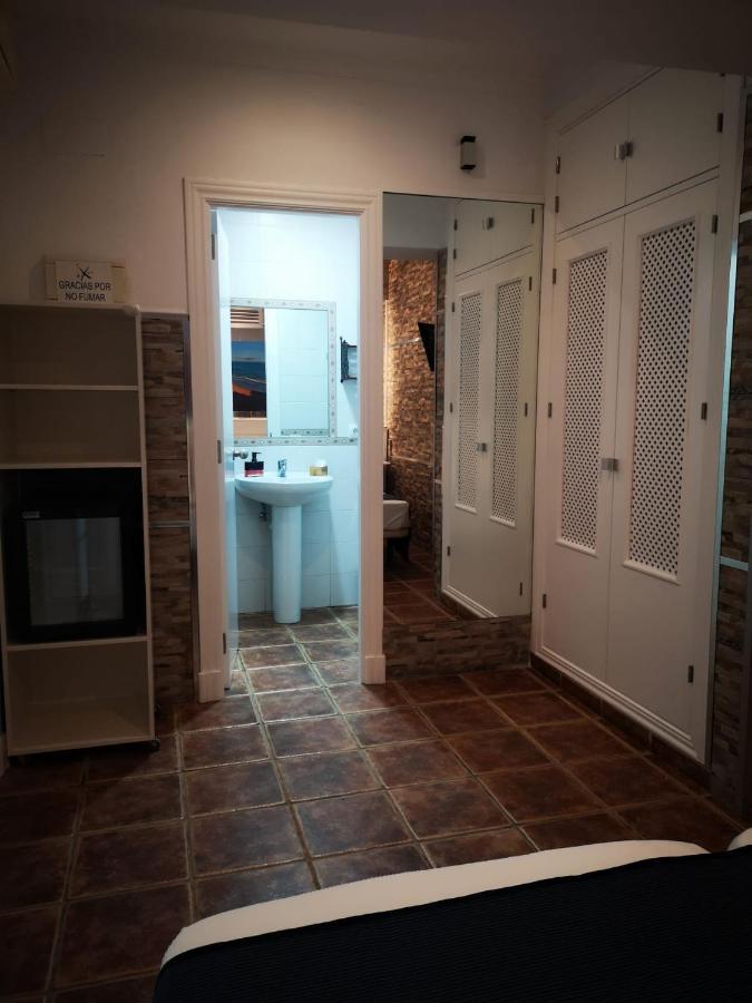 Hostal Costa De La Luz Conil De La Frontera Exteriör bild